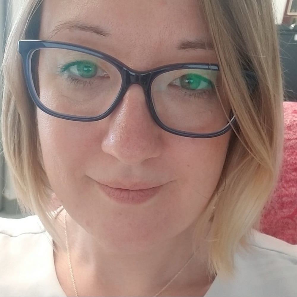 Meet your Posher, Stephanie